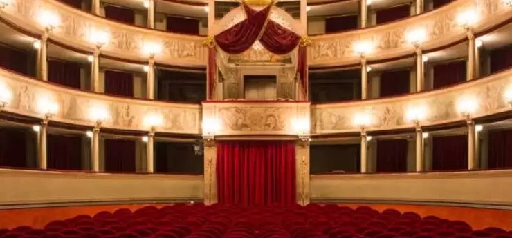 Teatro del Giglio, Lucca